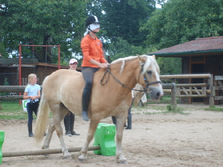 Spass bei den Pony- und Reiterspielen